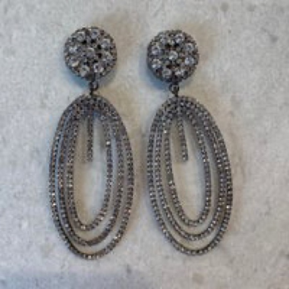 ISO Amrita Singh Earrings